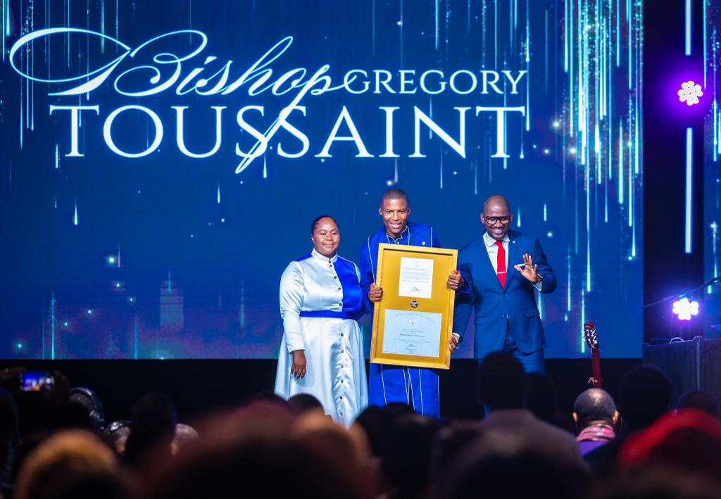 Bishop Gregory Toussaint reçoit un prestigieux prixde la Présidence américaine